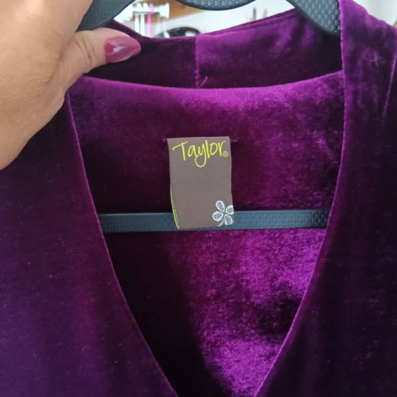 Taylor Deep Purple Long Sleeve Dress - Picture 5 of 5